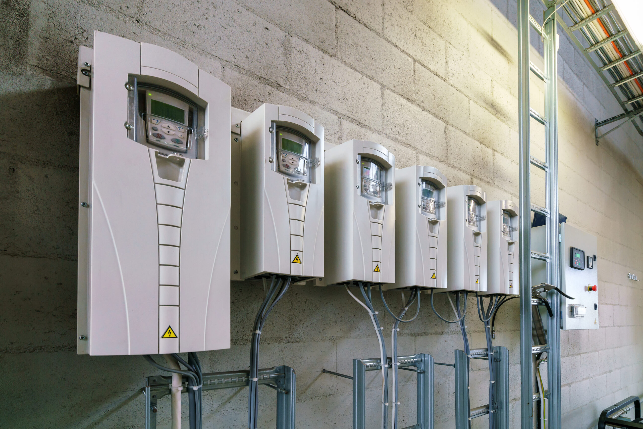 Comparing Different Variable Frequency Drives in the USA