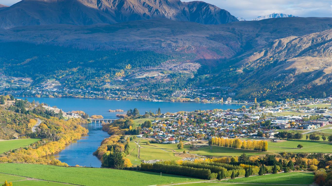 Navigating Queenstown: A Guide to Swift Taxi Hailing in New Zealand’s Adventure Capital